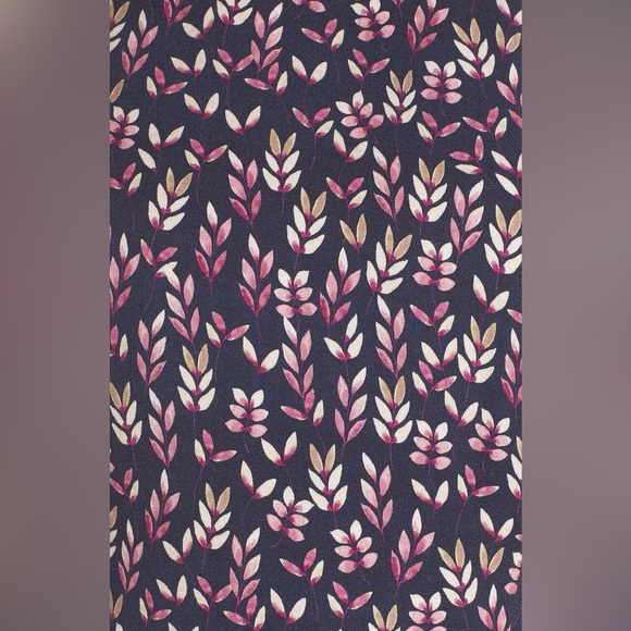 Gal Meets Glam - Beth - Picture 4 of 7